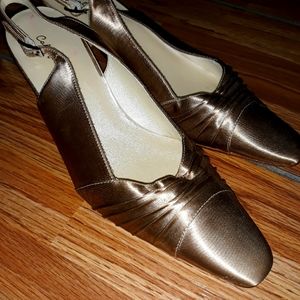 Colorful Creation bronze satin shoes. Size 7D